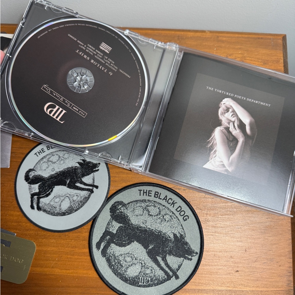 Taylor Swift The Tortured Poets Department The Black Dog Deluxe CD w/ Artifacts - Picture 4 of 4